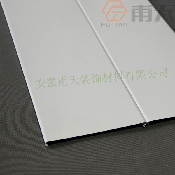 300鋁條扣吊頂